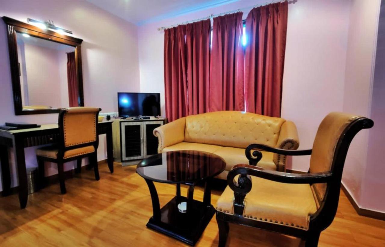 Hotel Marc Shimla Dış mekan fotoğraf