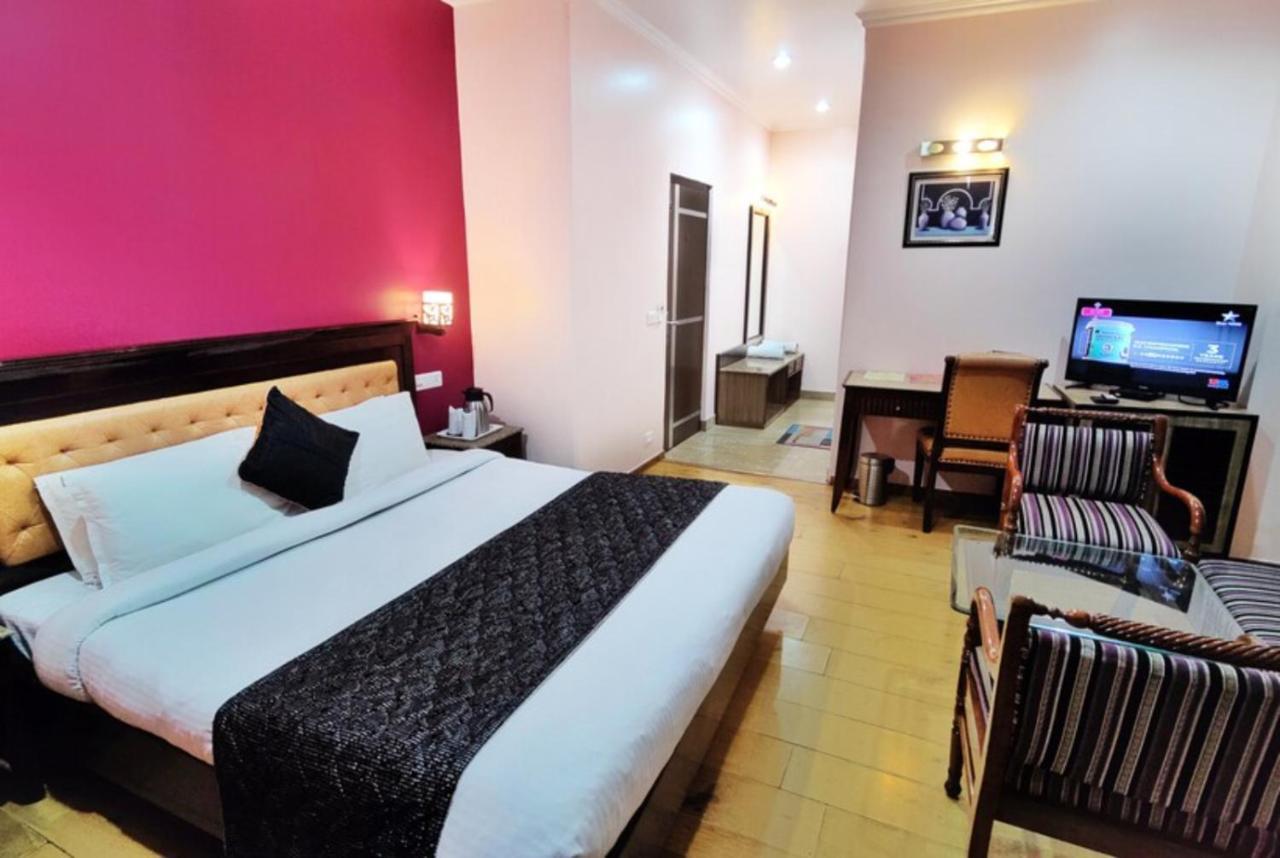 Hotel Marc Shimla Dış mekan fotoğraf